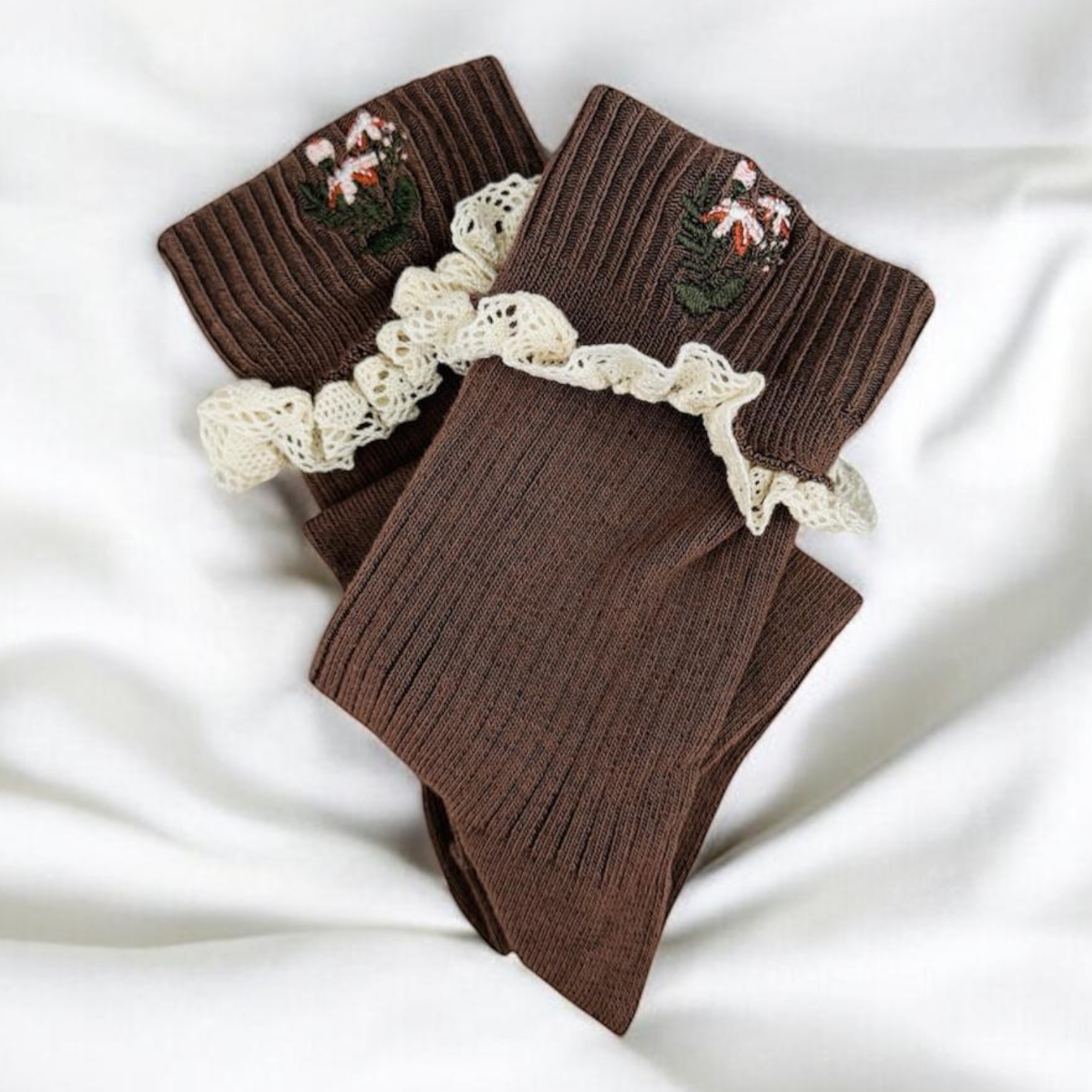 Nakışlı Çorap - Görsel 2